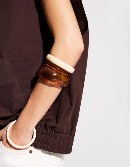 4-pack of mother-of-pearl-finish bracelets